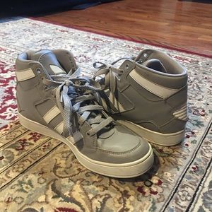 Adidas high top Sneaker